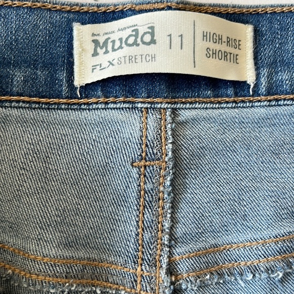 Mudd High Rise Shortie Jean Shorts - Picture 6 of 10